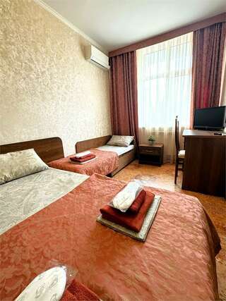 Гостиница Атриум Дивноморское Двухместный стандарт с двуспальной кроватью-3