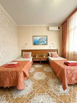 Гостиница Атриум Дивноморское Двухместный комфорт с балконом и доп местом-4