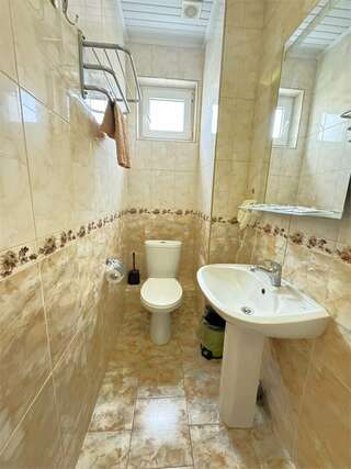 Гостиница Атриум Дивноморское Двухместный эконом с двуспальной кроватью 8м2-5